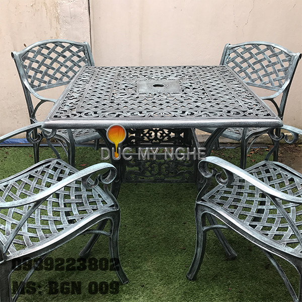 Bàn ghế nhôm đúc BGN 009